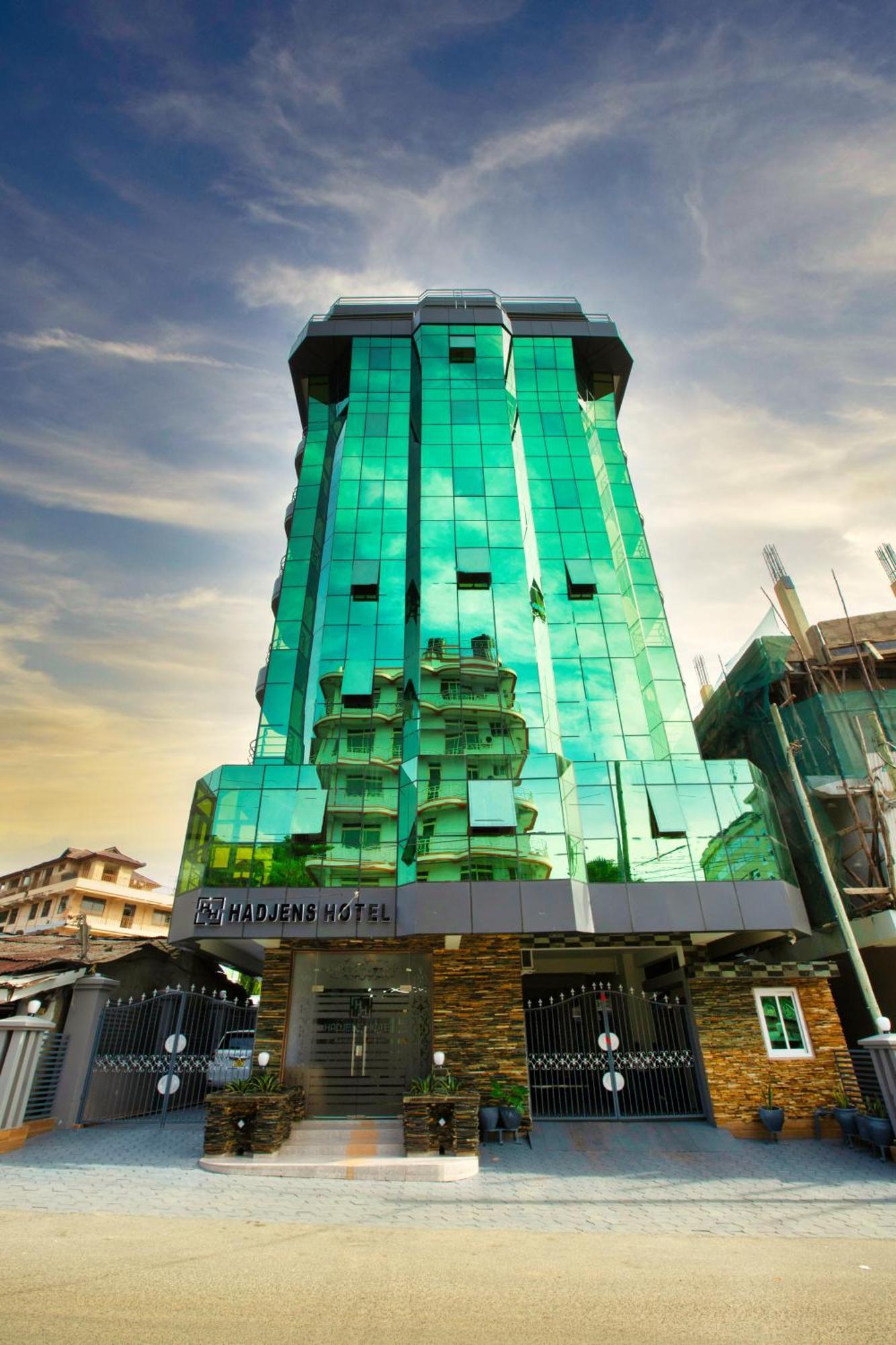 Hadjens Hotel Mwanza Exteriör bild